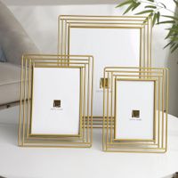 Marco para Fotos Metálico Dorado 26X2.1X31 Cm