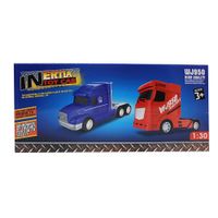 Camion-con-Remolque-y-Motos