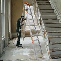 Escalera de Aluminio Tipo Tijera de 9 Escalones