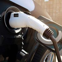 Cargador de Batería para Carro Eléctrico 16 Amp - Schumacher Electric Corp.