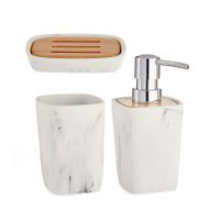 Set de Accesorios para Baño Blanco de Plástico y Detalle en Bambú