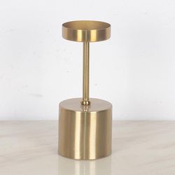 Candelero-Metalico-con-Base-Dorado-21-Cm