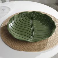 Plato Decorativo de MDF Diseño Hoja Verde 28 X 3.6 Cm