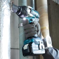 Llave de Impacto Inalámbrica de 18V 700Nm de 1/2 Plg - Makita