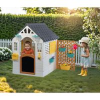Casa de Juegos con Cerca