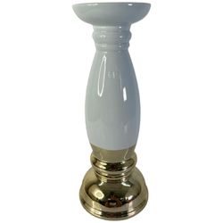 Candelero Decorativo Blanco con Base Dorada