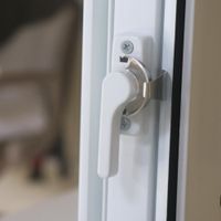 Ventana PVC S60 Corrediza con Cedazo 100x100 Cm