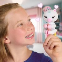 Unicornio-Interactivo-Fingerlings-2.0