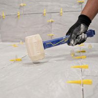 Martillo de Goma para Pisos Azul de 16 Oz