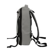 Mochila Gris con Bolsillos y Candado