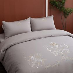 Funda Duvet Queen con Bordado Floral Elegante Gris