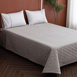 Set de Cubrecama King Texturizado con Diseño Moderno