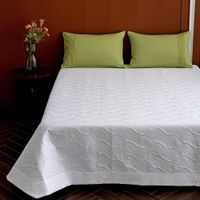 Set de Cubrecama King Bordado Color Blanco