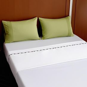 Set de Sábanas Bordado Individual Color Blanco y Verde King