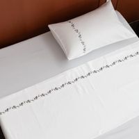 Set de Sábanas King con Detalle de Hojas Blanco