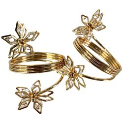 Anillo para Servilleta con Diseño de Flor Dorado