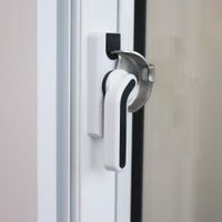 Ventana PVC S60 Corrediza con Cedazo 100x100 Cm