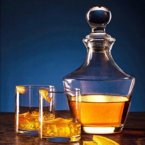 Set de Licorera con 2 Vasos 1 L