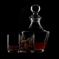 Set de Licorera con 2 Vasos 1 L