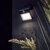 Lámpara de Exterior LED con Panel Solar y Control Remoto