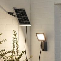 Lámpara de Exterior LED con Panel Solar y Control Remoto