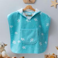 Toalla-Diseño-Estrellas-con-Capucha-Colores-Surtidos