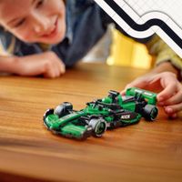 LEGO Speed Champions Kick Sauber F1 Team C42