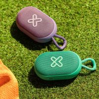Bocina Portátil Groovesplash Morado