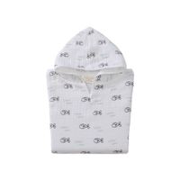 Toalla Tipo Poncho con Diseño de Caballitos