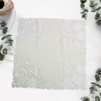Mantel-Cuadrado-Blanco-Con-Flores-83-X-83-Cm---Viva