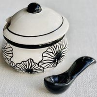 Salero-Con-Servidora-Black-Alder---Topis
