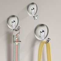 Set-3-Ganchos-Affixx-Pequeño-Cepillado---Interdesign