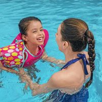 Chaleco-Flotador-Natacion-Infantil-con-Brazitos-Integrados-Diseños-Surtidos