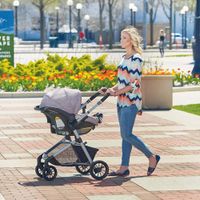 Travel System Modular con Silla de Auto y Carruaje