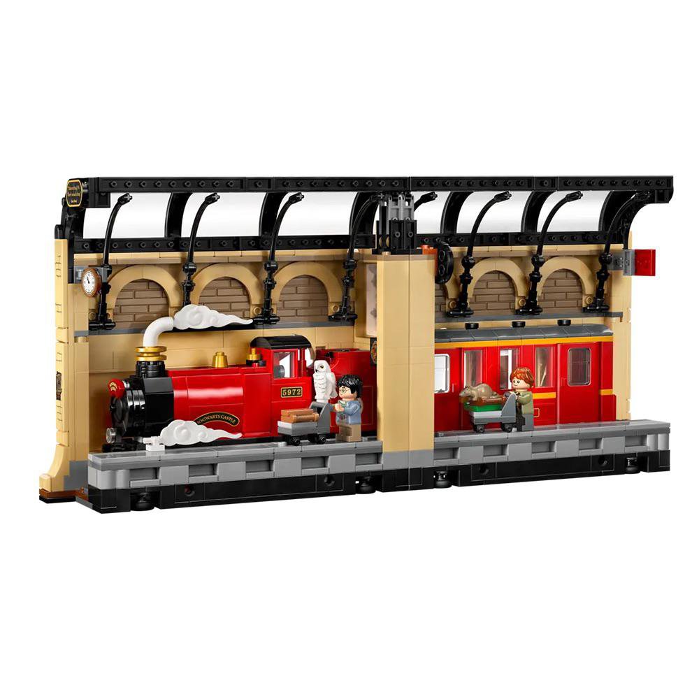 LEGO Harry Potter Rincón Entre Libros: Expreso de Hogwarts #76450 de 832 Piezas