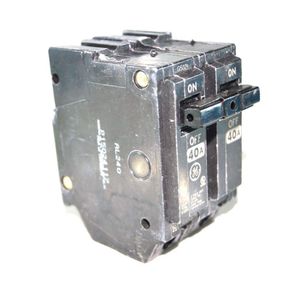Flipón 40A De 2 Polo(S) Ge 120/240V