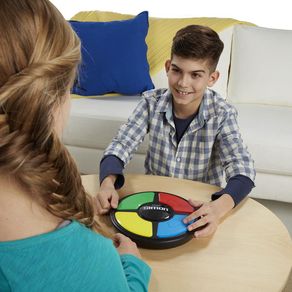 Hasbro Gaming - Simon