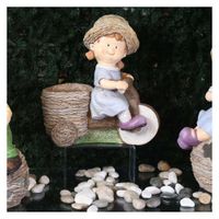 Figura Decorativa Niña 34.5X18.5X38 Cm - Concepts