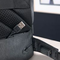 Mochila Para Laptop De 15.6 Plg Kruiser Color Gris - Klip Xtreme