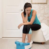 Tina-Spa-para-Pies-con-Masajeador-HoMedics