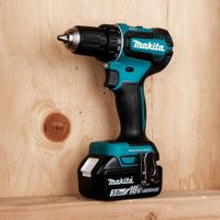 Kit De Atornillador Y Taladro De Impacto - Makita