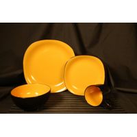 Vajilla 16 Pzas Amarillo Y Negro - Toscana
