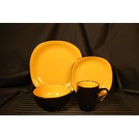 Vajilla 16 Pzas Amarillo Y Negro - Toscana
