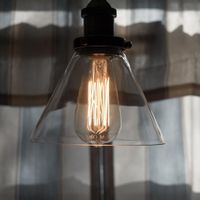 Bombilla Decorativa Tipo Pera Luz Cálida Base E27 De 35 W - Tecnolite