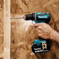 Kit De Atornillador Y Taladro De Impacto - Makita