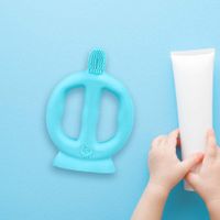 Cepillo De Dientes Aprendiendo Aqua 9-18M - Green Sprouts