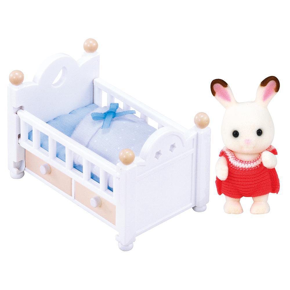 Set Sylvanian Families Bebé Conejo Chocolate con Cuna con Cajones de 2 Piezas Set de Cuna…