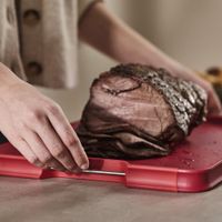 Tabla Para Cocina Grande Roja 47.1 X 33.4 X 2.5 Cm - Joseph Joseph