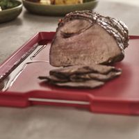 Tabla Para Cocina Grande Roja 47.1 X 33.4 X 2.5 Cm - Joseph Joseph