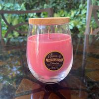 Vela-Con-Aroma-Floral-Coral-Y-Tapa-De-Madera---Pilandros